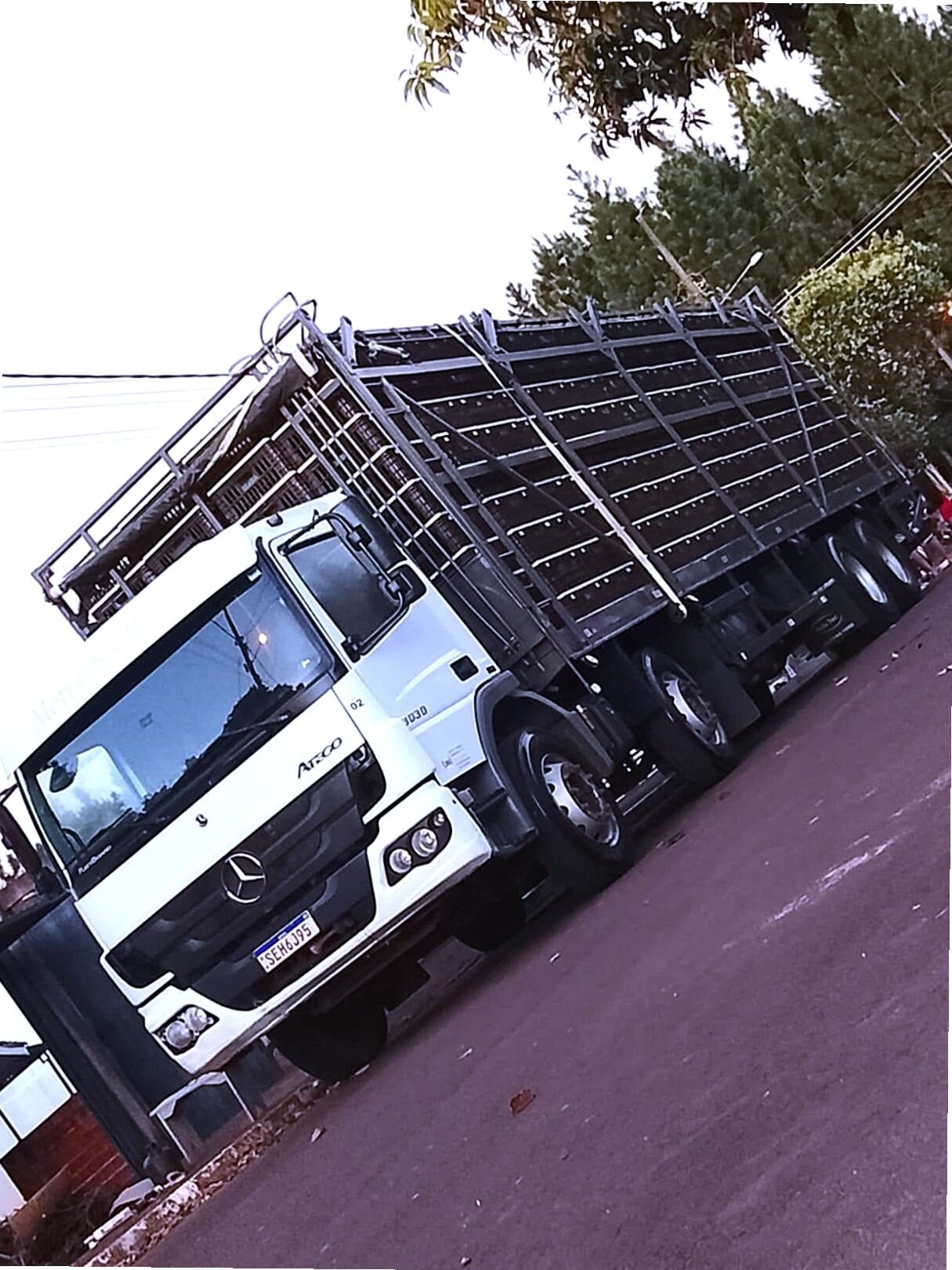 Mercedes-Benz Atego — Evolog Transportes